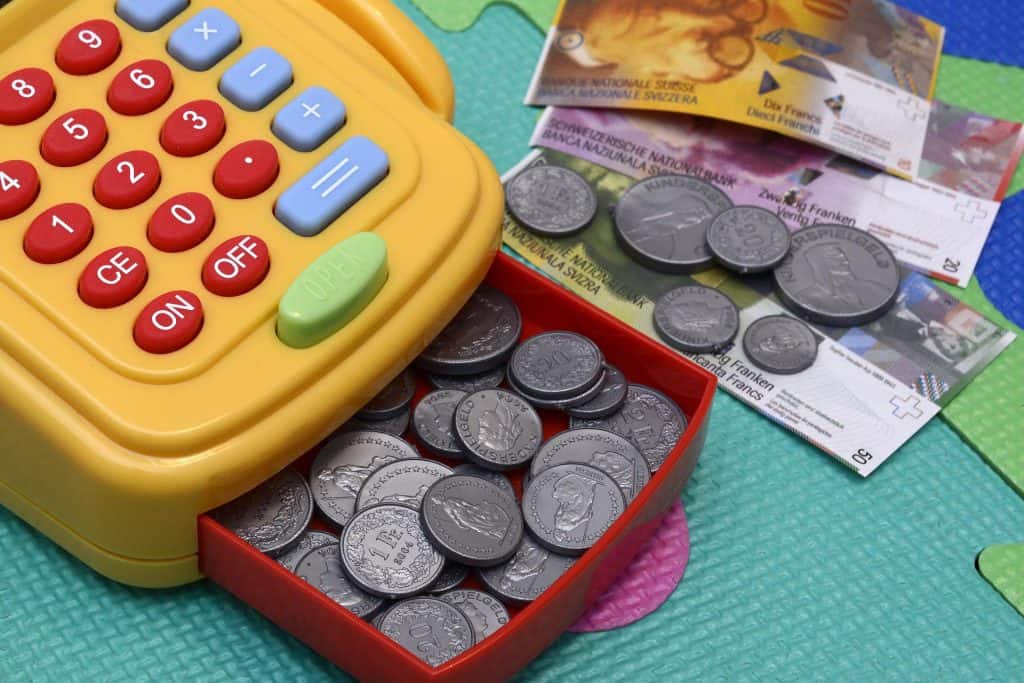 money habits to teach your kids