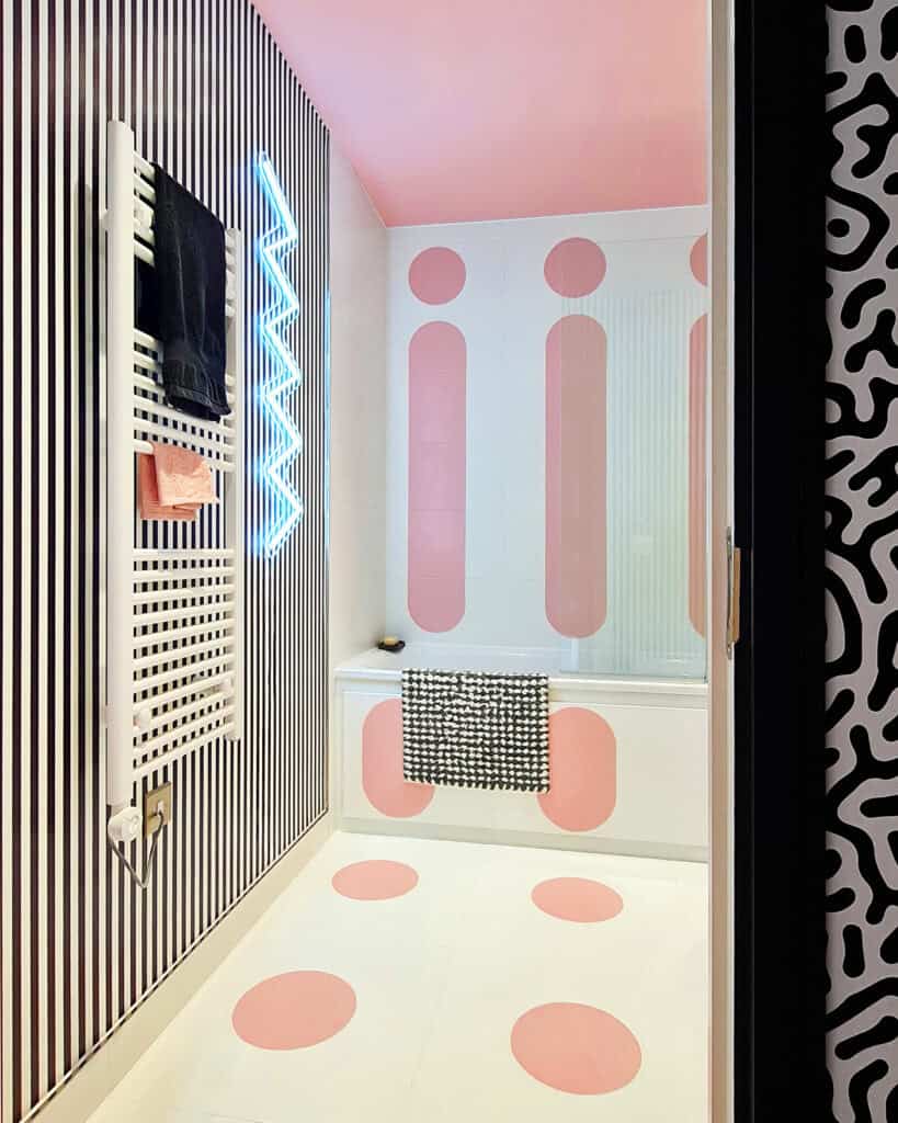 create ambiance with neon signs