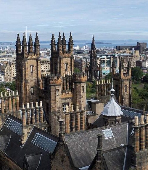 Edinburgh Essentials: Smooth Journeys from Arrival to Adventure 