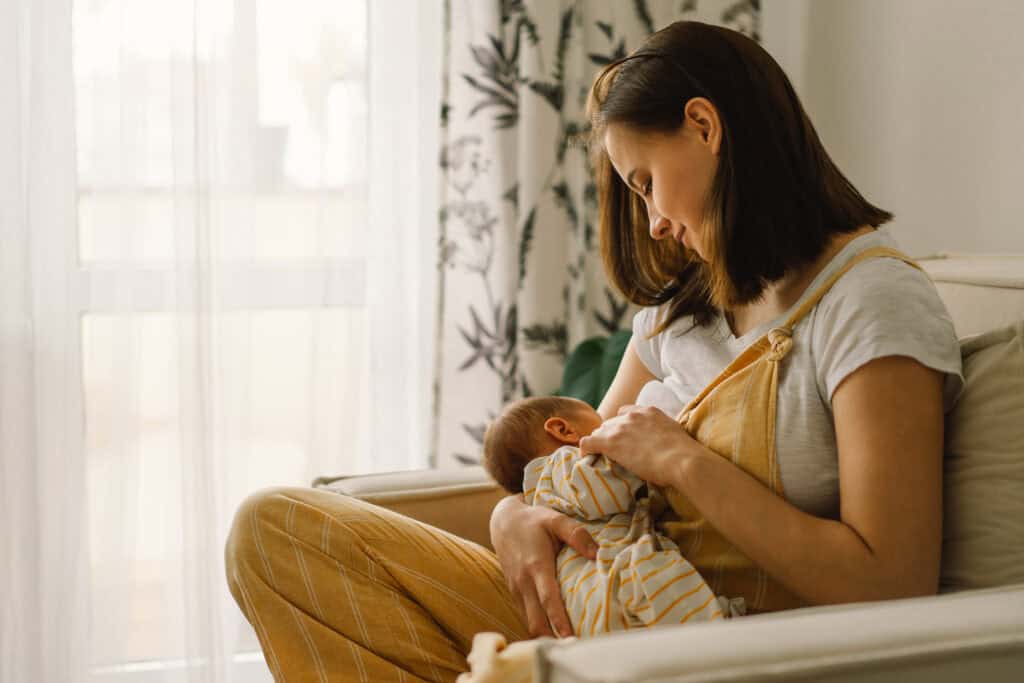 breastfeeding and daily life