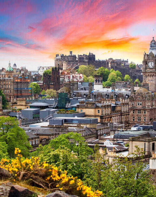Arriving in Edinburgh: Why Bus Tours from the Airport Are the Best Travel Option