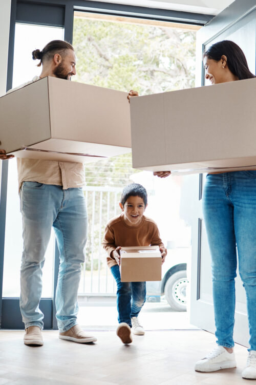 Moving House with Kids in Tow: Tips and Tricks for a Calmer and Happier Move 